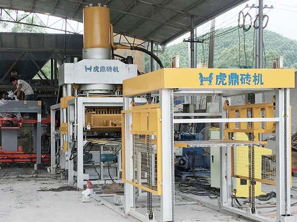 PC仿石磚機設(shè)備